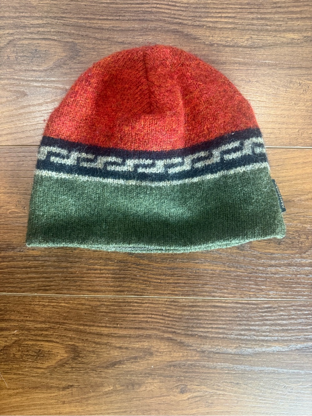 Abercrombie & Fitch Knit Beanie Hat Red Green Logo Y2K Winter Ski Cap